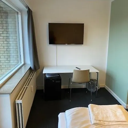 Hotel-b מלון *