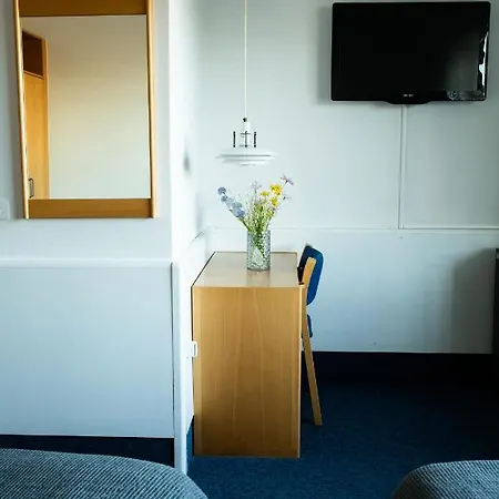 Hotel-b Ξενοδοχείο *