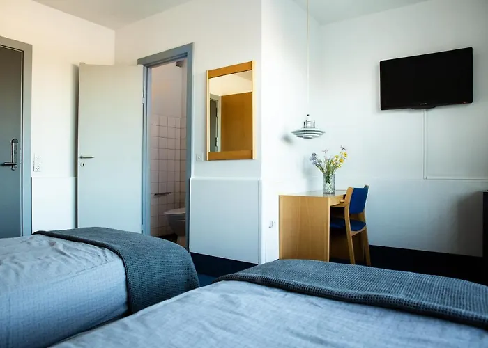 Hotel-b